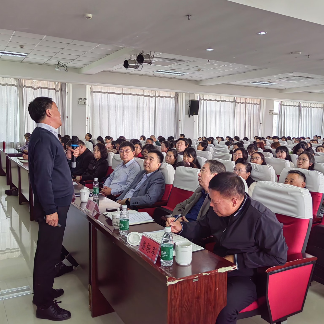 图片 4.png 图片 4.png